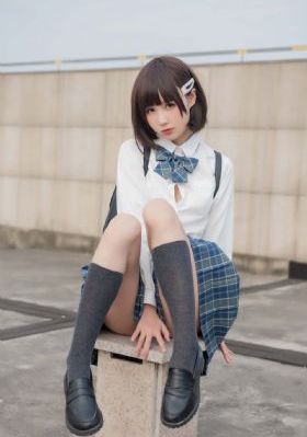 厨房抱住岳激情_影院在线观看